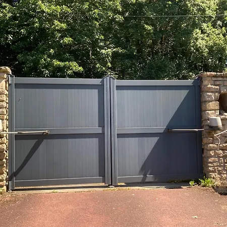 La Du Bord De L Huisne Βίλα *